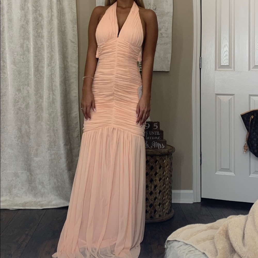 Gorgeous peach halter ruched dress with tags!
